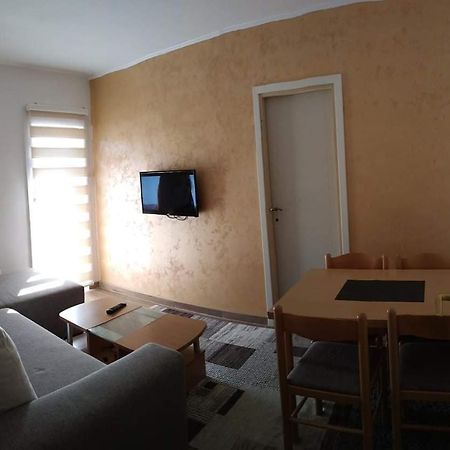 Apartman Gogi Hotel ซลาตีบอร์ ภายนอก รูปภาพ