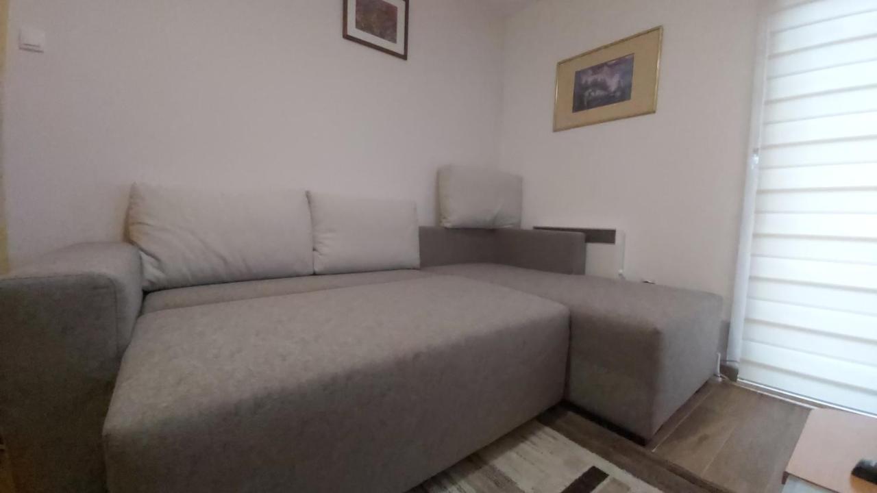 Apartman Gogi Hotel ซลาตีบอร์ ภายนอก รูปภาพ