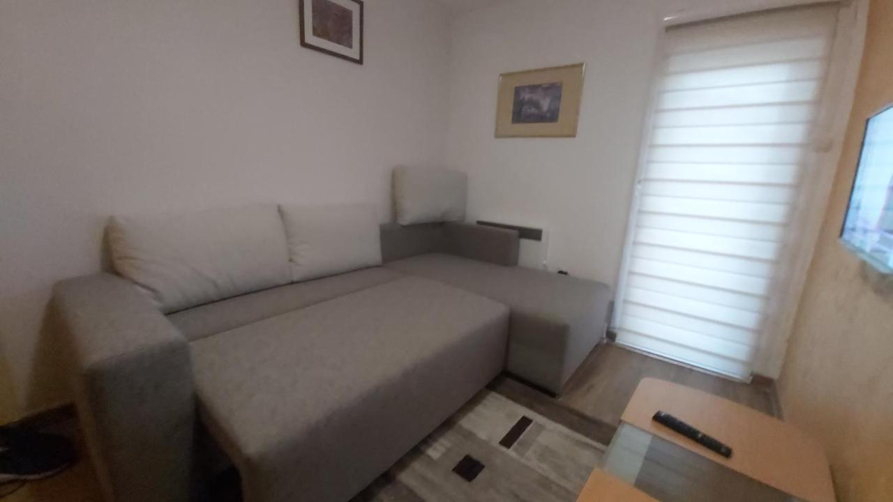 Apartman Gogi Hotel ซลาตีบอร์ ภายนอก รูปภาพ