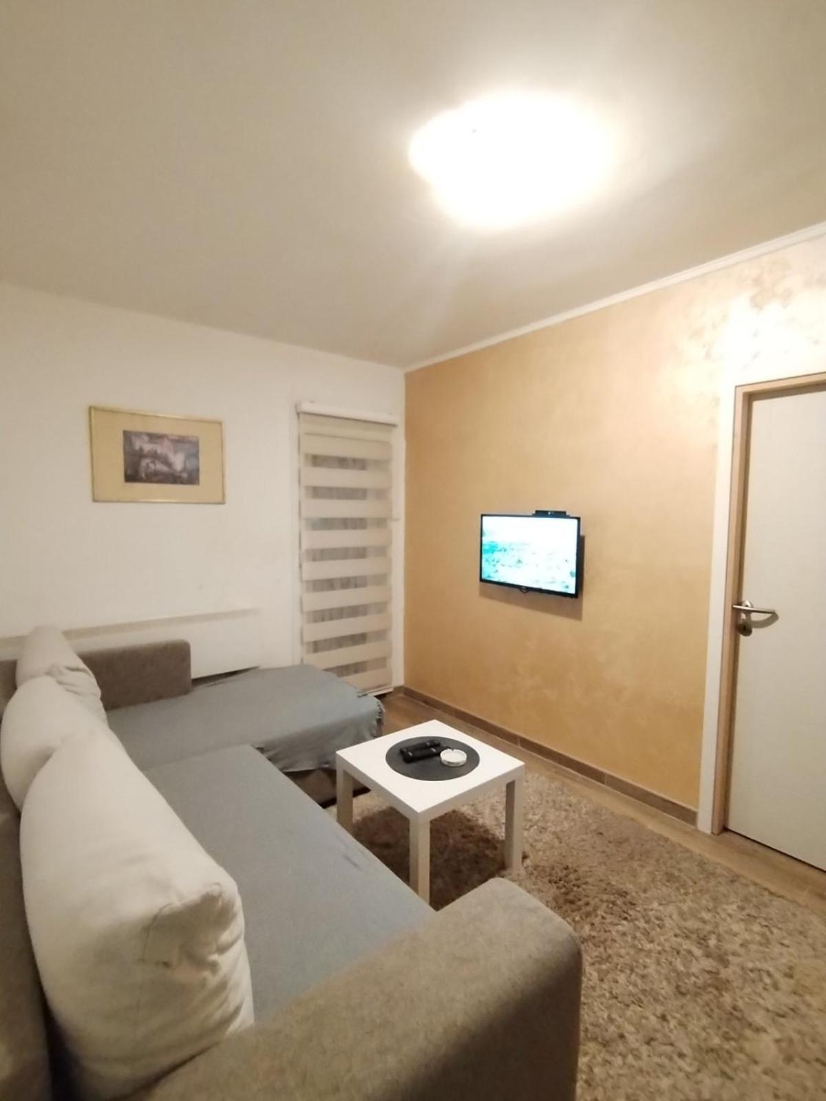 Apartman Gogi Hotel ซลาตีบอร์ ภายนอก รูปภาพ