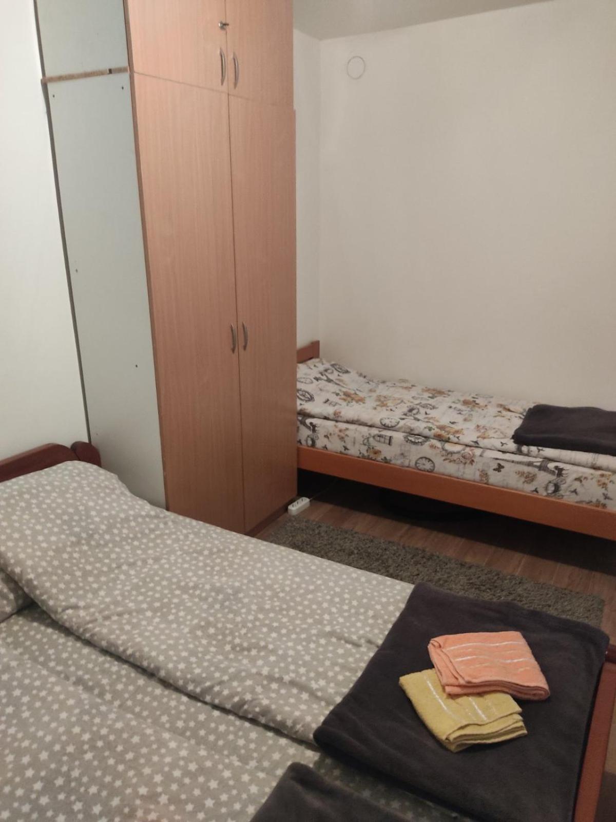 Apartman Gogi Hotel ซลาตีบอร์ ภายนอก รูปภาพ